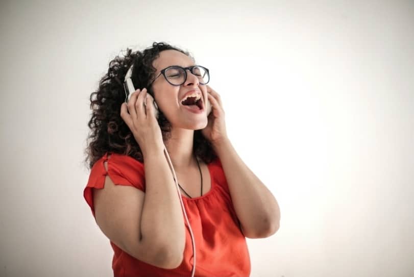 How to improve your singing voice without training songs